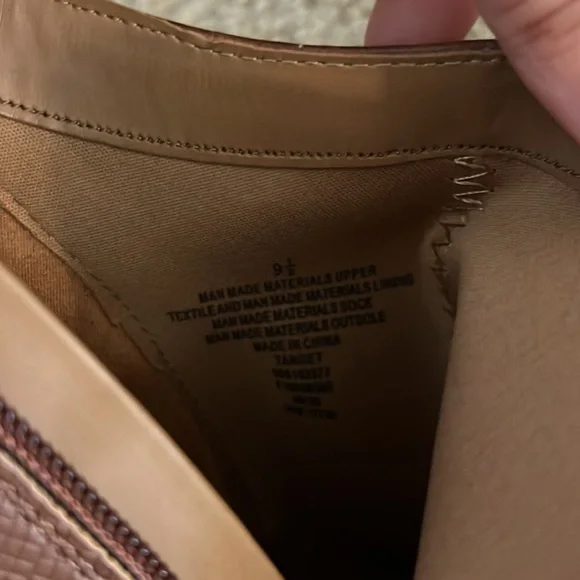 Universal Threads ankle Boots - Picture 6 of 6